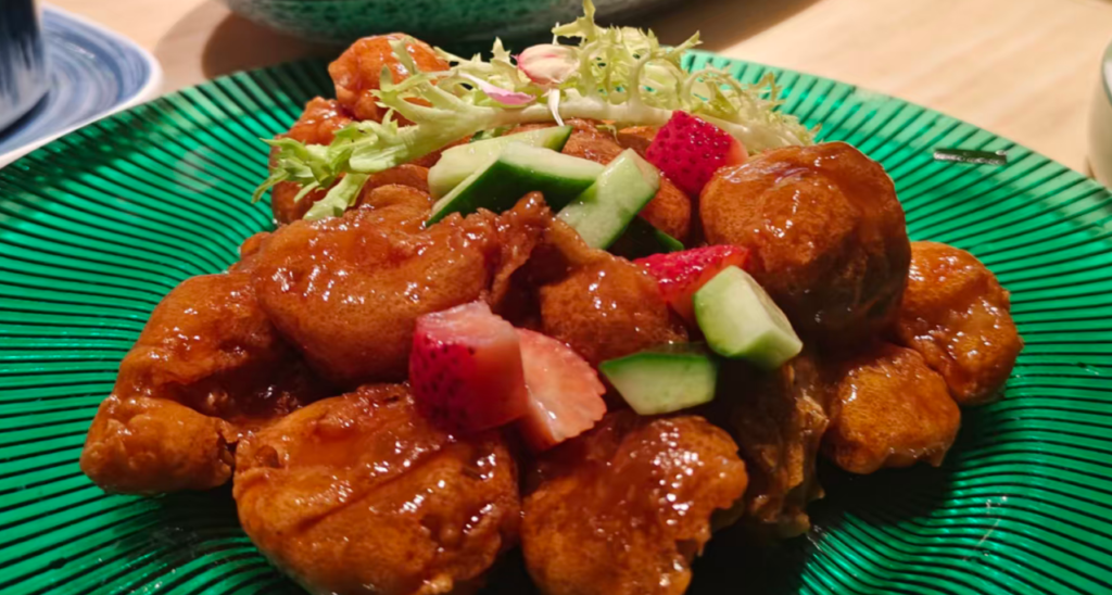 Sweet and sour pork at Xiangqun Restaurant, a long-running Cantonese restaurant in Guangzhou
