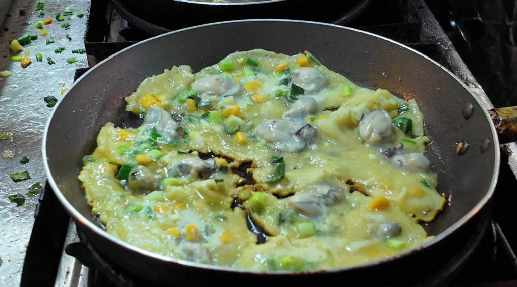 guangzhou street food Oyster Omelet